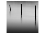Three Poles at Gold Beach reproduction procédé giclée par Shane Settle