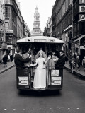 Paris, 1961, Wedding Dress Affiches par Frank Horvat