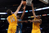 New Orleans Hornets v Los Angeles Lakers - Game Five, Los Angeles, CA - April 26: Carl Landry, Pau  Photographic Print