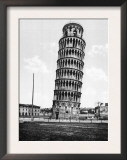 The Leaning Tower of Pisa Photograph - Pisa, Italy Posters