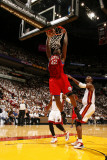 Philadelphia 76ers v Miami Heat - Game Five,  MIAMI - APRIL 27: Elton Brand Fotografisk trykk av Issac Baldizon