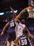 Memphis Grizzlies v Oklahoma City Thunder - Game Two, Oklahoma City, OK - MAY 03: Darrell Arthur an Photographic Print by Ronald Martinez