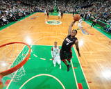 Miami Heat v Boston Celtics - Game Four, Boston, MA - MAY 9: LeBron James and Rajon Rondo Photographie par Brian Babineau