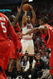 Atlanta Hawks v Chicago Bulls - Game Two, Chicago, IL - MAY 04: Derrick Rose Photographic Print by Jonathan Daniel