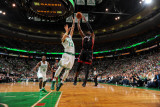 Miami Heat v Boston Celtics - Game Four, Boston, MA - MAY 9: Dwyane Wade and Delonte West Photographic Print by Brian Babineau