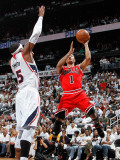 Chicago Bulls v Atlanta Hawks - Game Six, Atlanta, GA - MAY 12: Josh Smith and Derrick Rose Photographic Print by Kevin Cox