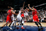 Chicago Bulls v Atlanta Hawks - Game Four, Atlanta, GA - MAY 8: Josh Smith and Jeff Teague Fotografisk tryk af Kevin Cox