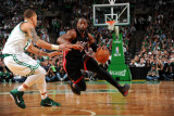 Miami Heat v Boston Celtics - Game Four, Boston, MA - MAY 9: Dwyane Wade and Delonte West Photographic Print by Brian Babineau