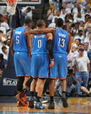 Oklahoma City Thunder v Memphis Grizzlies - Game Four, Memphis, TN - MAY 9: Russell Westbrook, Jame Fotografisk tryk af Joe Murphy Oklahoma City Thunder v Memphis Grizzlies - Game Four, Memphis, TN - MAY 9: Russell Westbrook, Jame Fotografisk tryk af Joe Murphy