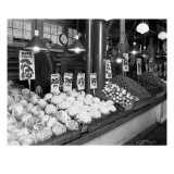 Vegetable Stands at Market, Pike Place, Seattle, 1926 Giclee Print by Asahel Curtis