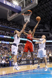 Portland Trail Blazers v Dallas Mavericks - Game One, Dallas, TX - APRIL 16: Andre Miller, Dirk Now Photographic Print by Ronald Martinez