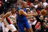 Dallas Mavericks v Portland Trail Blazers - Game Three, Portland, OR - APRIL 21: Jason Kidd, Andre  Photographic Print by Jonathan Ferrey