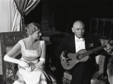 Ingrid Bergman with Yul Brynner during the shooting of the movie 'Anastasia' in London Photographic Print by Benno Graziani