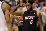 Miami Heat v Philadelphia 76ers - Game Three, Philadelphia, PA - APRIL 21: LeBron James Fotografie-Druck