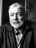 Ernest Hemingway (1899-1961) Fotografie-Druck von Luc Fournol