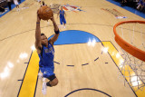 Dallas Mavericks v Oklahoma City Thunder - Game Four, Oklahoma City, OK - MAY 23: Shawn Marion Photographic Print by Christian Petersen