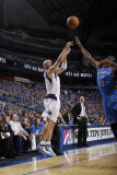 Oklahoma City Thunder v Dallas Mavericks - Game Two, Dallas, TX - MAY 19: Jason Kidd and James Hard Fotografisk trykk av Danny Bollinger Oklahoma City Thunder v Dallas Mavericks - Game Two, Dallas, TX - MAY 19: Jason Kidd and James Hard Fotografisk trykk av Danny Bollinger