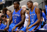 Oklahoma City Thunder v Dallas Mavericks - Game Two, Dallas, TX - MAY 19: Kendrick Perkins and Kevi Fotografisk tryk af Tom Pennington Oklahoma City Thunder v Dallas Mavericks - Game Two, Dallas, TX - MAY 19: Kendrick Perkins and Kevi Fotografisk tryk af Tom Pennington