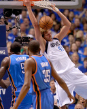 Oklahoma City Thunder v Dallas Mavericks - Game Two, Dallas, TX - MAY 19: Dirk Nowitzki, Kendrick P Photographic Print by Tom Pennington