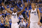 Oklahoma City Thunder v Dallas Mavericks - Game Two, Dallas, TX - MAY 19: DeShawn Stevenson, Dirk N Photographic Print by Ronald Martinez