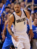 Oklahoma City Thunder v Dallas Mavericks - Game Two, Dallas, TX - MAY 19: Tyson Chandler Photographic Print by Tom Pennington