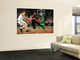 Miami Heat v Boston Celtics - Game Four, Boston, MA - MAY 9: Dwyane Wade and Delonte West Reproduction murale géante par Brian Babineau