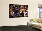 New York Knicks v Phoenix Suns, Phoenix - January 07: Amar'e Stoudemire and Grant Hill Wall Mural by Christian Petersen