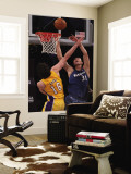 Washington Wizards v Los Angeles Lakers: Pau Gasol and Yi Jianlian Mural por Jeff Unknown Washington Wizards v Los Angeles Lakers: Pau Gasol and Yi Jianlian Mural por Jeff Unknown