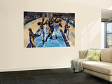 Los Angeles Lakers v New Orleans Hornets - Game Four, New Orleans, LA - April 24: Kobe Bryant, Carl Wall Mural by Unknown Unknown