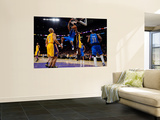 Dallas Mavericks v Los Angeles Lakers - Game One, Los Angeles, CA - MAY 02: Tyson Chandler Mural por Kevork Djansezian Dallas Mavericks v Los Angeles Lakers - Game One, Los Angeles, CA - MAY 02: Tyson Chandler Mural por Kevork Djansezian