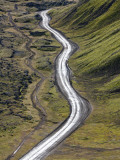 Dirt Road and Moss Covered Mountains, Landmannalaugar, Southern Highlands, Iceland Photographie par Peter Adams