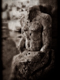 Sculpture of Unknown Person, Karnak Temple, Egypt Lámina fotográfica por Clive Nolan Sculpture of Unknown Person, Karnak Temple, Egypt Lámina fotográfica por Clive Nolan