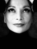 Glamour Portrait by Helena M. Damsel Fotoprint van Helena Marroqui Glamour Portrait by Helena M. Damsel Fotoprint van Helena Marroqui