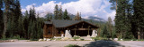 Lodge in a Forest, Wuksachi Lodge, Sequoia National Park, California, USA Photographie