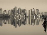 Reflection of Buildings in Water, Boston, Massachusetts, USA Photographie