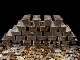 Stack of Sliver Ingots And Pile of Coins Fotografie-Druck