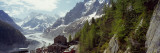 Montenvers Train at Railroad Station Near a Glacier, Mer De Glace, Grandes Jorasses Lámina fotográfica Montenvers Train at Railroad Station Near a Glacier, Mer De Glace, Grandes Jorasses Lámina fotográfica