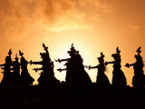 Silhouette of Hula Dancers at Sunrise, Molokai, Hawaii, USA Photographie