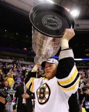 Boston Bruins - Shawn Thornton w/ Stanley Cup Photo