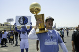 Mavericks Return to Dallas as NBA Champions, DALLAS, TX - June 13: Mark Cuban Photographic Print by Glenn James