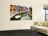 Colorful Burano City Homes Reflecting in the Canal, Italy Mural por Terry Eggers