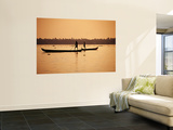 Two Men Poling Canoes on Vembanad Lake Reproduction murale géante par Craig Pershouse