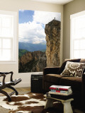 Hiker Standing on Top of Cliff Near Averau Peak in Dolomites Range Near Cortina Reproduction murale géante par Ruth Eastham & Max Paoli
