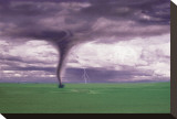 Tornade et éclair en plein champ Reproduction transférée sur toile :
