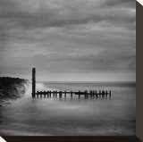 Jetty in Black and White Reproduction transférée sur toile : par Shane Settle