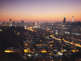 View of Johannesburg Skyline at Sunset, Gauteng, South Africa Fotografie-Druck von Ian Trower