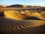 Oman, Empty Quarter; the Martian-Like Landscape of the Empty Quarter Dunes; Fotografie-Druck von Niels Van Gijn