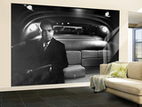 VP Richard Nixon Sitting Solemnly in Back Seat of Dimly Lit Limousine Wall Mural – Large por Hank Walker VP Richard Nixon Sitting Solemnly in Back Seat of Dimly Lit Limousine Wall Mural – Large por Hank Walker