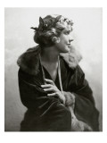 Vanity Fair - December 1920 Premium Photographic Print by Geisler & Andrews