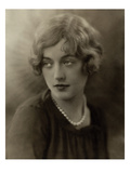 Vanity Fair - January 1928 Premium Photographic Print by Irving Chidnoff